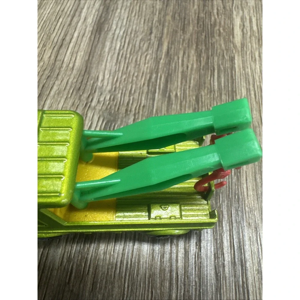 Vintage Matchbox 1976 Superfast #74 Toe Joe Wrecker Tow Truck 1:64 Diecast NICE